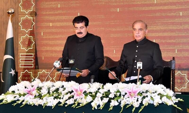 Shehbaz Sharif(right) taking oath as the PM of Pakistan with Speaker of Assembly in attendance. Asim Munir is also in attendance